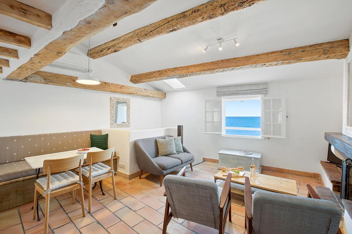 The Sea Apartment 2 - Sea View On The Ramparts Of Old Town อองทีบส์ ภายนอก รูปภาพ