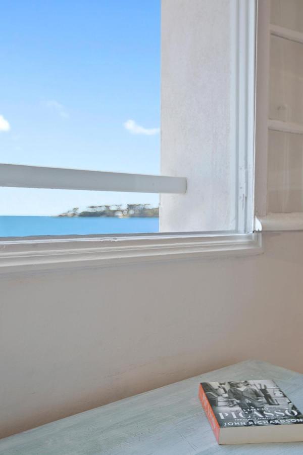 The Sea Apartment 2 - Sea View On The Ramparts Of Old Town อองทีบส์ ภายนอก รูปภาพ